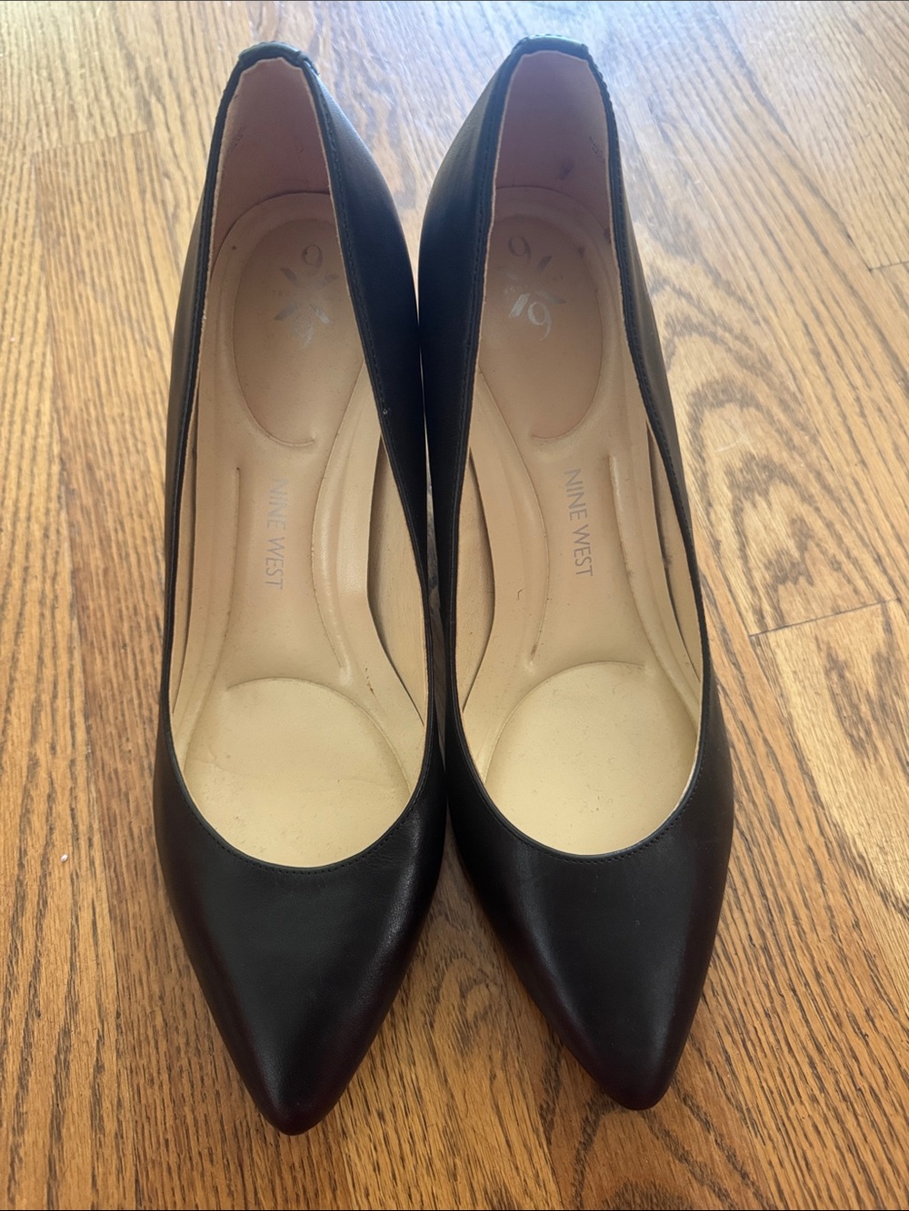 Nine West Black Pointed Toe Leather Wedges